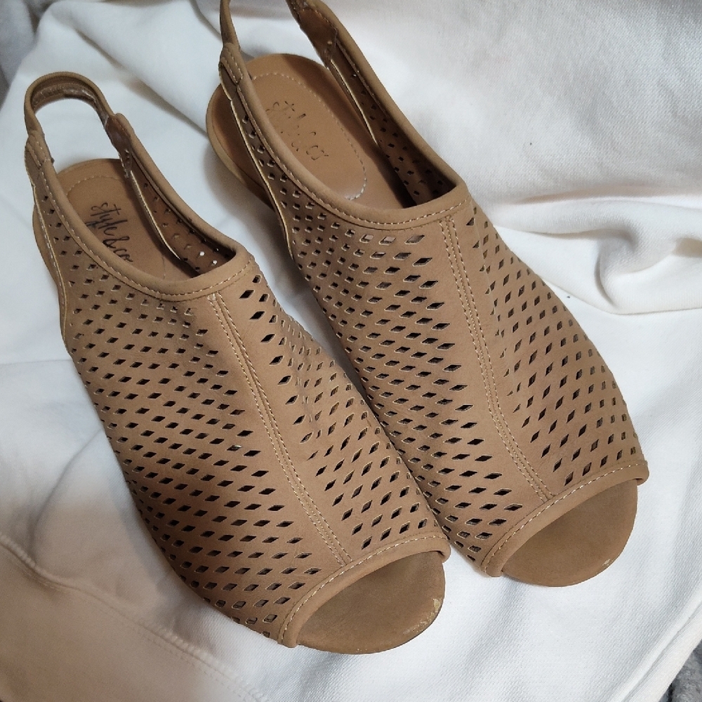 Stylish Tan Women's Slingback Sandals